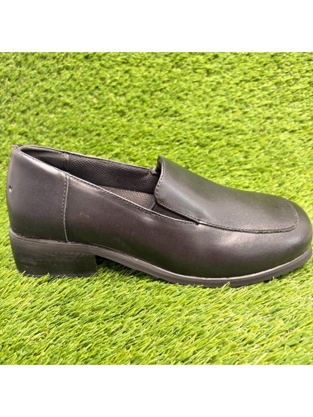 SlipGrips Womens Size 10D Black Leather Slip-Resistant Slip-On Dress Shoes